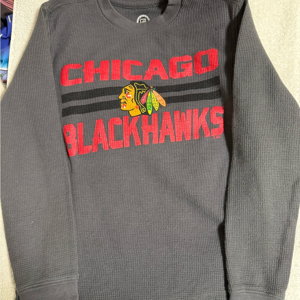 Chicago Blackhawks Gray Long Sleeve waffle  Shirt size 6/7 boys